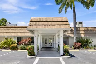 2327 Waterbluff Pl, Sarasota, FL 34231 - Photo 35