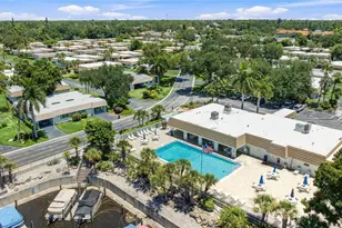 2327 Waterbluff Pl, Sarasota, FL 34231 - Photo 43