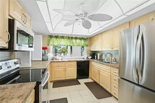 2327 Waterbluff Pl, Sarasota, FL 34231 - Photo 49