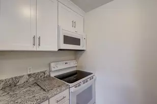 850 S Tamiami Trail, Sarasota, FL 34236 - Photo 11