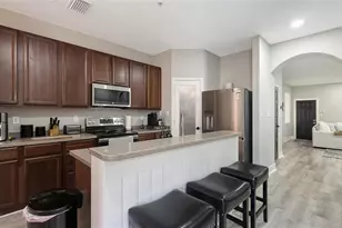 3827 Parkridge Cir, Sarasota, FL 34243 - Photo 13