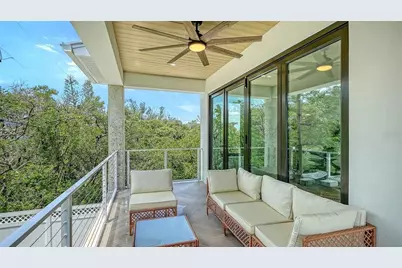 2908 Avenue B, Bradenton Beach, FL 34217 - Photo 33