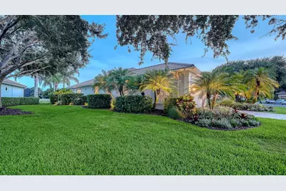 12302 Thornhill Court, Lakewood Ranch, FL 34202 - Photo 13