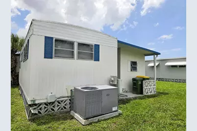 3415 Spanish Oak Terrace, Sarasota, FL 34237 - Photo 5