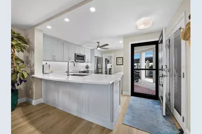 448 Gulf Of Mexico Drive #A104, Longboat Key, FL 34228 - Photo 15