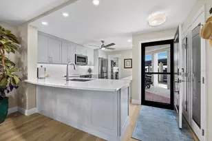 448 Gulf of Mexico Dr, Longboat Key, FL 34228 - Photo 15