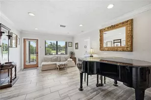 4925 Remington Dr, Sarasota, FL 34234 - Photo 9