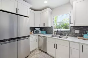 4925 Remington Dr, Sarasota, FL 34234 - Photo 19