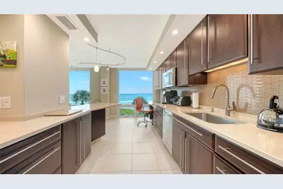 2425 Gulf Of Mexico Drive #3A, Longboat Key, FL 34228 - Photo 15