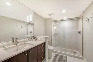 2425 Gulf Of Mexico Dr, Longboat Key, FL 34228 - Photo 23