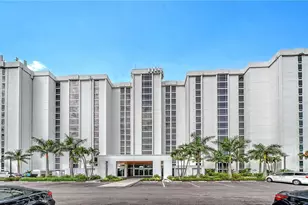 2425 Gulf Of Mexico Dr, Longboat Key, FL 34228 - Photo 3