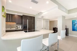 2425 Gulf Of Mexico Dr, Longboat Key, FL 34228 - Photo 19