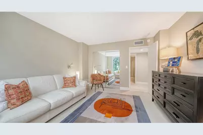 2425 Gulf Of Mexico Drive #3A, Longboat Key, FL 34228 - Photo 25