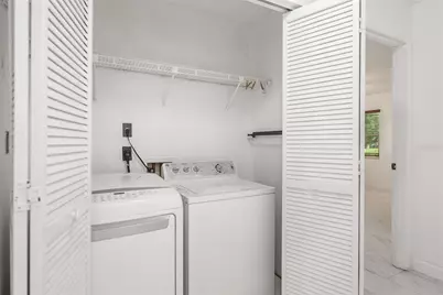 112 Woodingham Drive, Venice, FL 34292 - Photo 33
