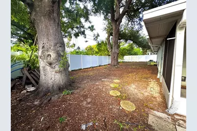 3883 Hawkeye Circle, Sarasota, FL 34232 - Photo 23