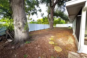 3883 Hawkeye Cir, Sarasota, FL 34232 - Photo 23