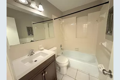 3883 Hawkeye Circle, Sarasota, FL 34232 - Photo 15