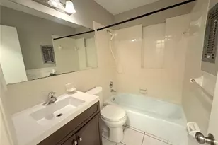 3883 Hawkeye Cir, Sarasota, FL 34232 - Photo 15