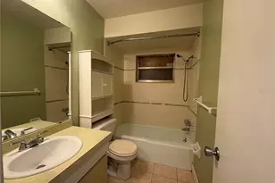 3925 Allan Pl, Sarasota, FL 34241 - Photo 9