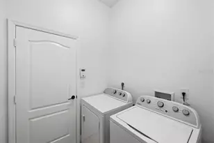 6011 Chaparral Ave, Sarasota, FL 34243 - Photo 29