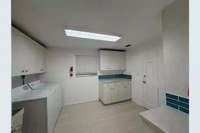 3276 Brunswick Lane #705, Sarasota, FL 34239 - Photo 17