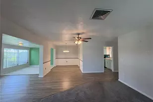 3276 Brunswick Ln, Sarasota, FL 34239 - Photo 3