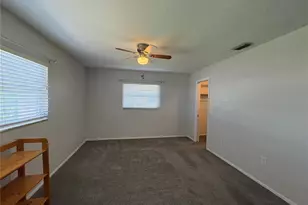 3276 Brunswick Ln, Sarasota, FL 34239 - Photo 11