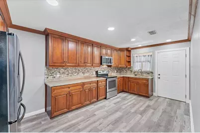 513 25th Avenue W, Bradenton, FL 34205 - Photo 9