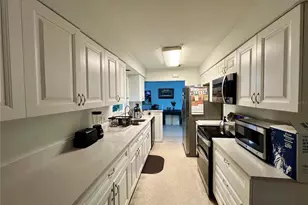 3246 Eagle St, Sarasota, FL 34235 - Photo 13
