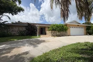 4240 Charing Cross Rd, Sarasota, FL 34241 - Photo 1