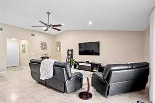 6816 Mauna Loa Blvd, Sarasota, FL 34241 - Photo 5