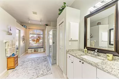 7102 42nd Court E, Sarasota, FL 34243 - Photo 15