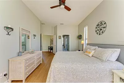7102 42nd Court E, Sarasota, FL 34243 - Photo 23