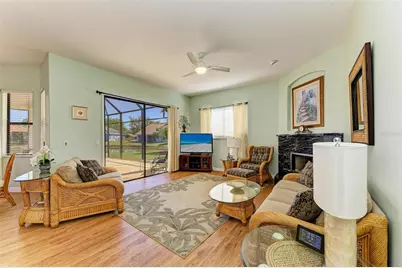 7102 42nd Court E, Sarasota, FL 34243 - Photo 17