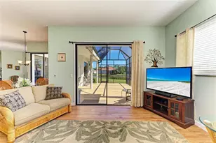 7102 42nd Ct E, Sarasota, FL 34243 - Photo 9