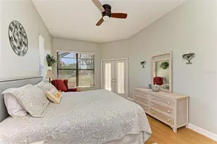 7102 42nd Ct E, Sarasota, FL 34243 - Photo 13