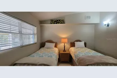 3530 Schwalbe Drive, Sarasota, FL 34235 - Photo 15