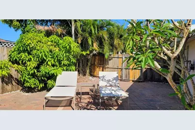 3530 Schwalbe Drive, Sarasota, FL 34235 - Photo 19
