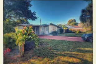 3530 Schwalbe Dr, Sarasota, FL 34235 - Photo 1