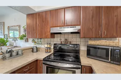 4906 25th Street W #107, Bradenton, FL 34207 - Photo 11