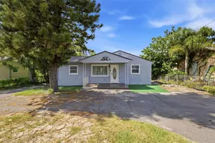 2706 E Annie St, Tampa, FL 33612 - Photo 3