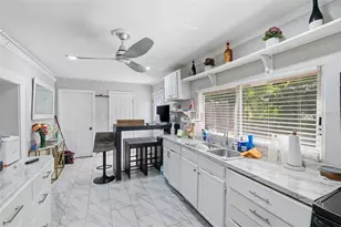 2706 E Annie St, Tampa, FL 33612 - Photo 7