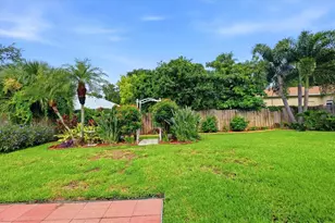 4380 Iola Dr, Sarasota, FL 34231 - Photo 33
