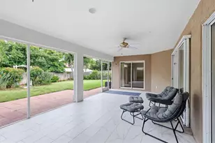4380 Iola Dr, Sarasota, FL 34231 - Photo 29