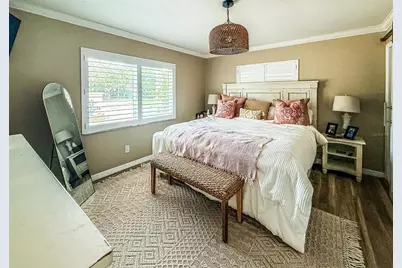 1900 Benjamin Franklin Drive, Sarasota, FL 34236 - Photo 7