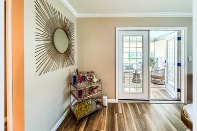 1900 Benjamin Franklin Drive, Sarasota, FL 34236 - Photo 11