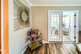 1900 Benjamin Franklin Dr, Sarasota, FL 34236 - Photo 11