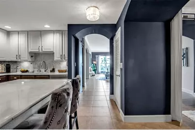 808 3rd Avenue W #307, Bradenton, FL 34205 - Photo 3
