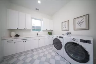 2420 Floyd St, Sarasota, FL 34239 - Photo 75