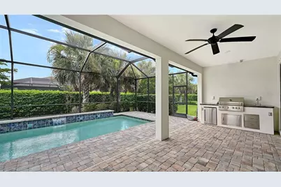 5721 Sweet Leaf Way, Sarasota, FL 34238 - Photo 11
